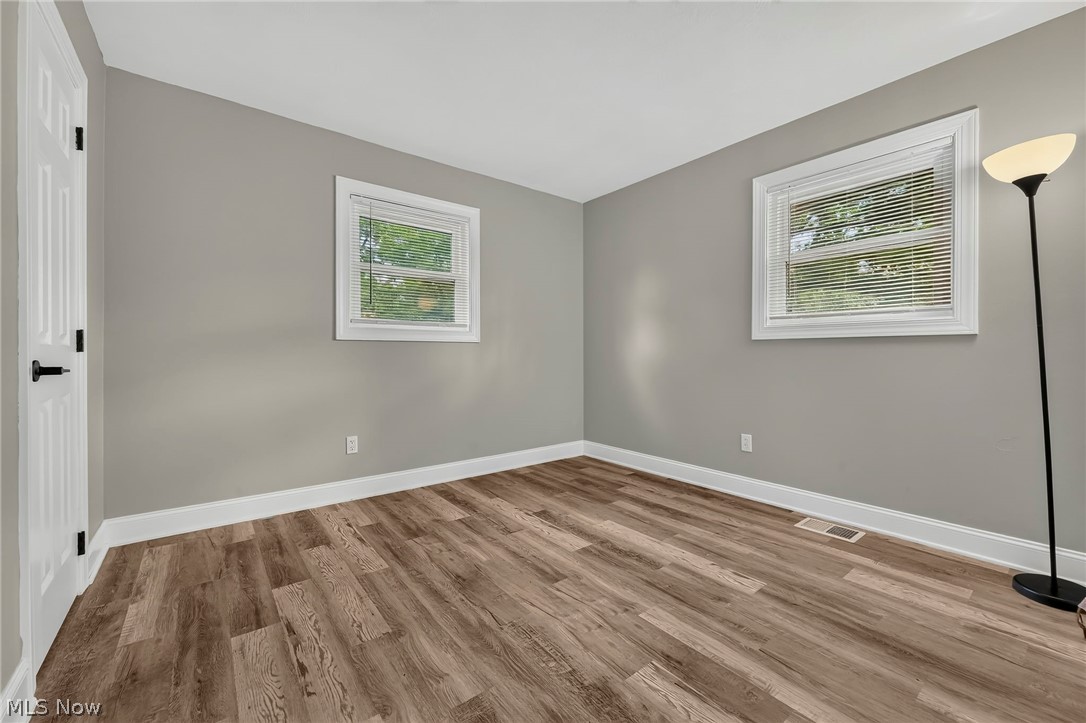 2514 Regentview Street Ne Property Photo 15
