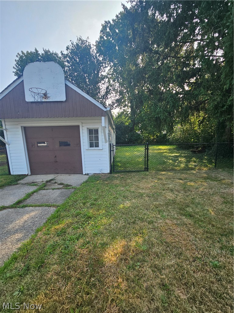 2177 Green Ridge Drive Property Photo 4
