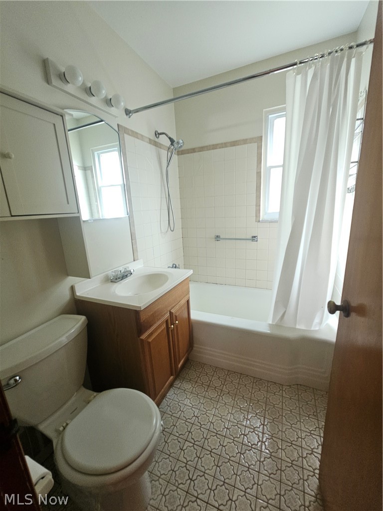 2177 Green Ridge Drive Property Photo 11