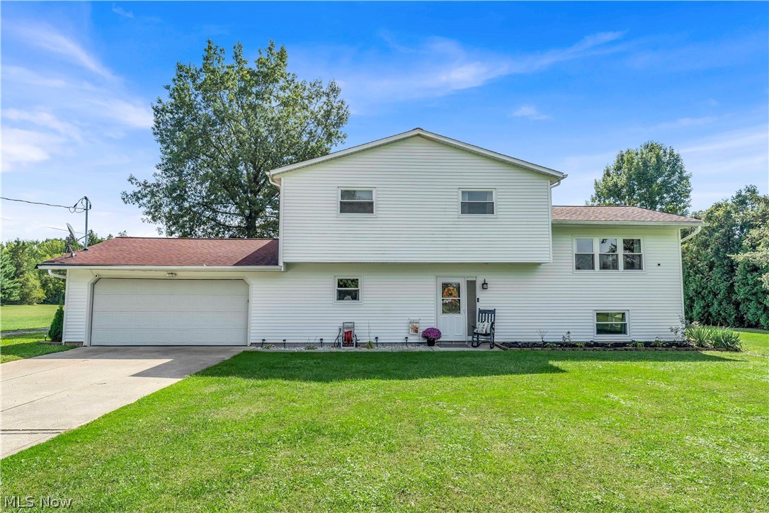 22551 Indian Hollow Road Property Photo 1