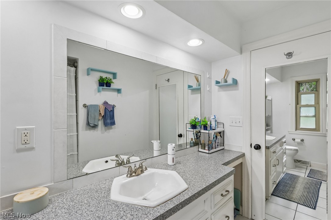 8310 Broadview Road Property Photo 17