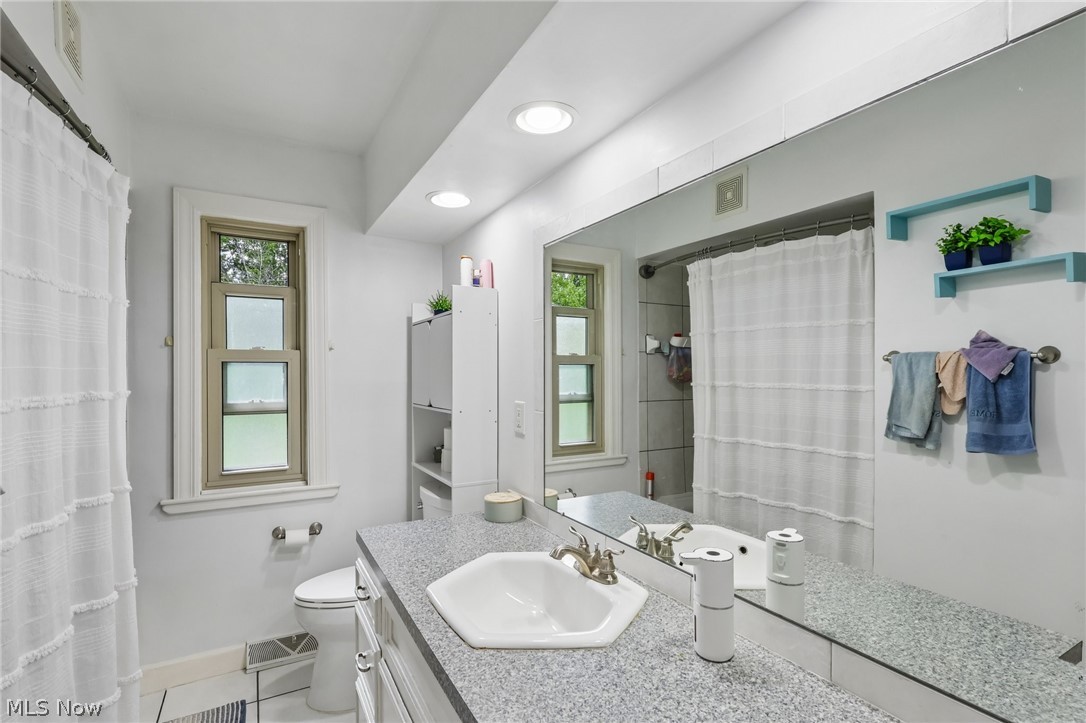 8310 Broadview Road Property Photo 18