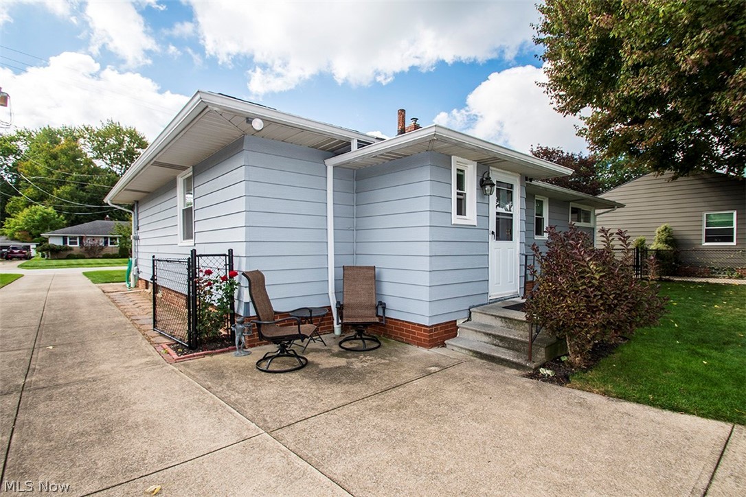 22276 Sandy Lane Property Photo 4