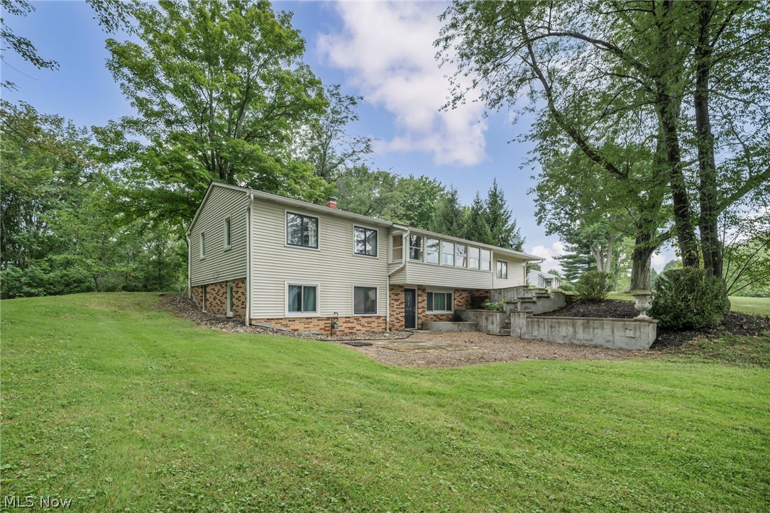 191 Hedgecliff Drive Property Photo 3