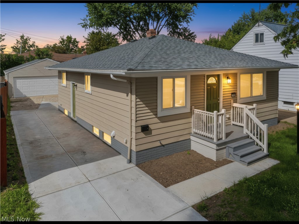 15909 Bryce Avenue Property Photo 2