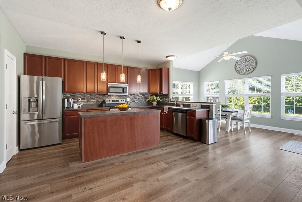 882 Queens Gate Way Property Photo 13