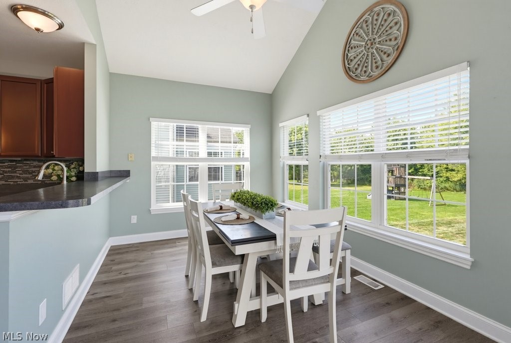 882 Queens Gate Way Property Photo 15