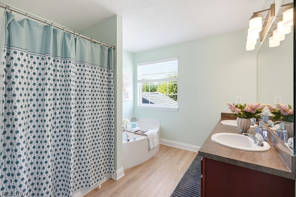 882 Queens Gate Way Property Photo 24
