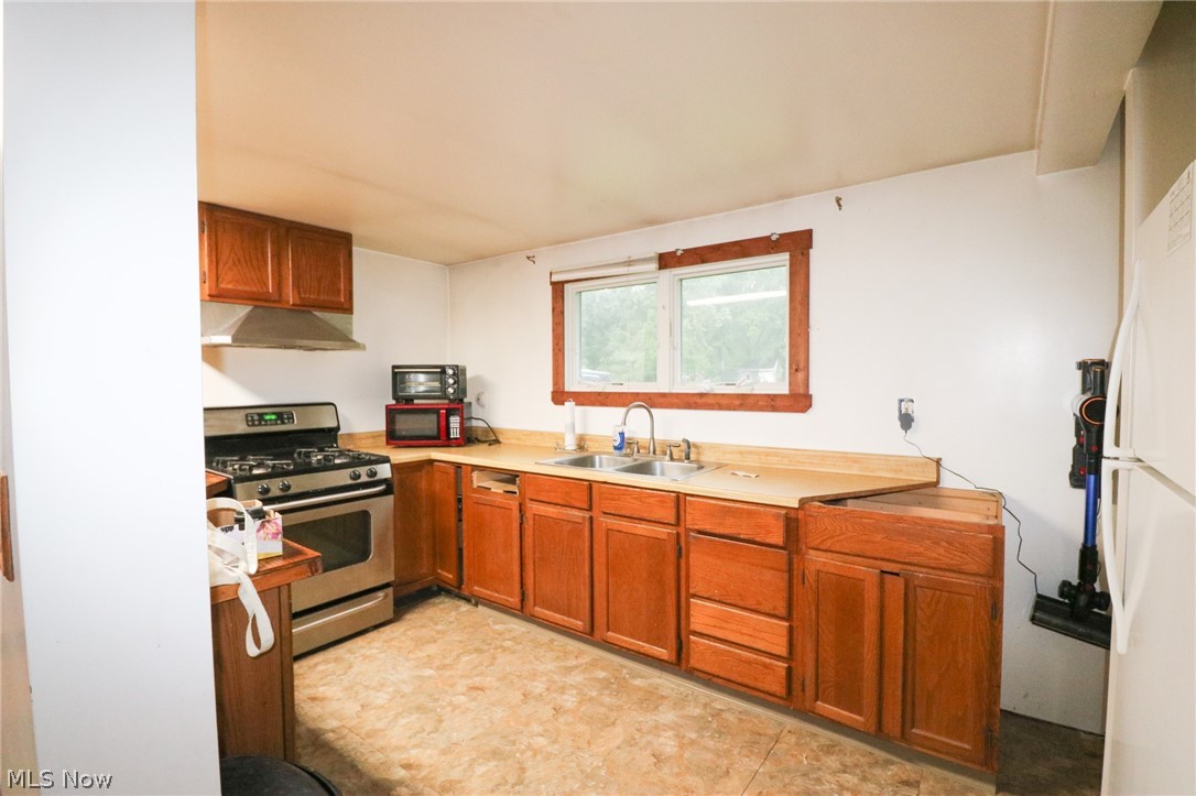 27305 Bagley Road Property Photo 6