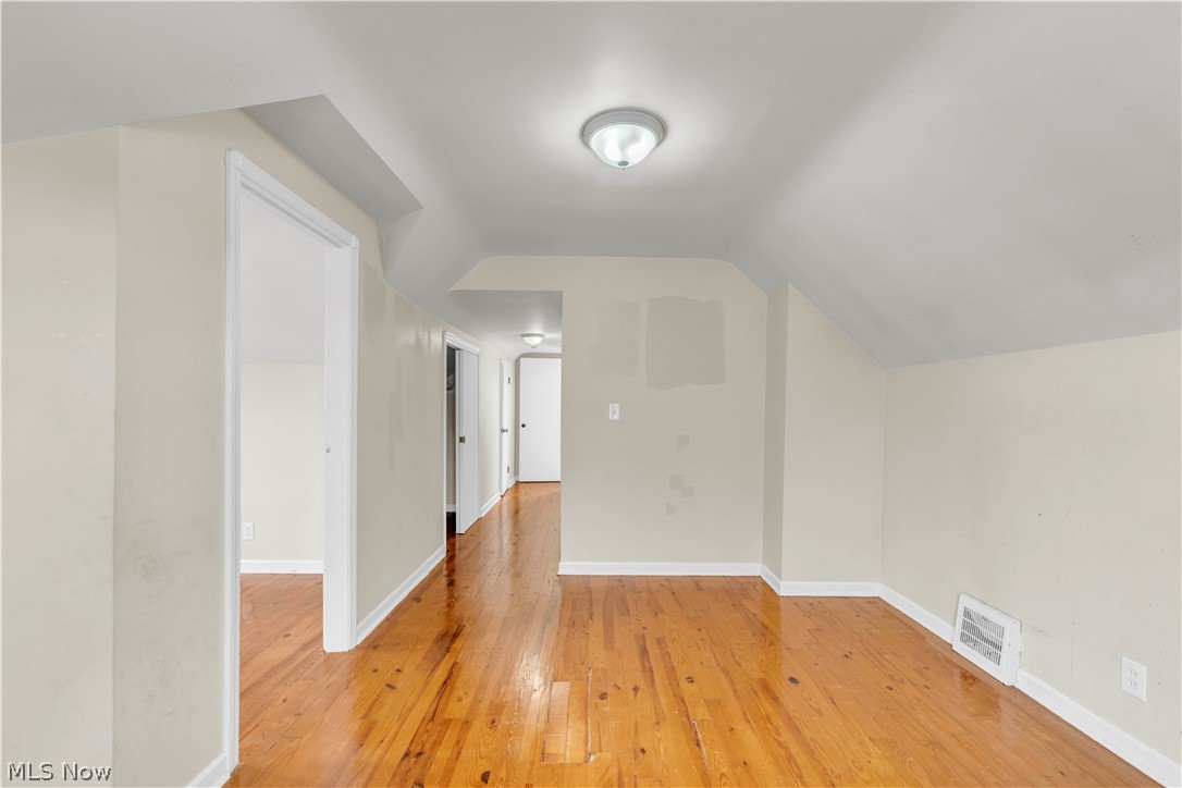 15901 Edgewood Avenue Property Photo 20