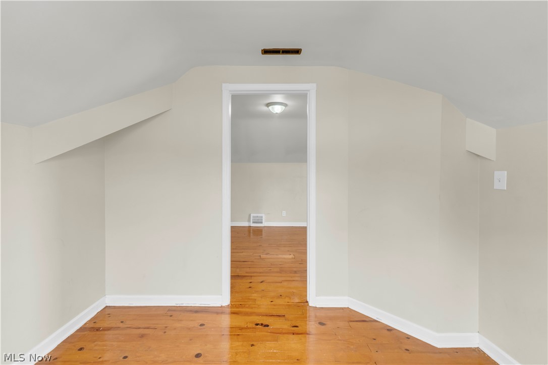 15901 Edgewood Avenue Property Photo 23