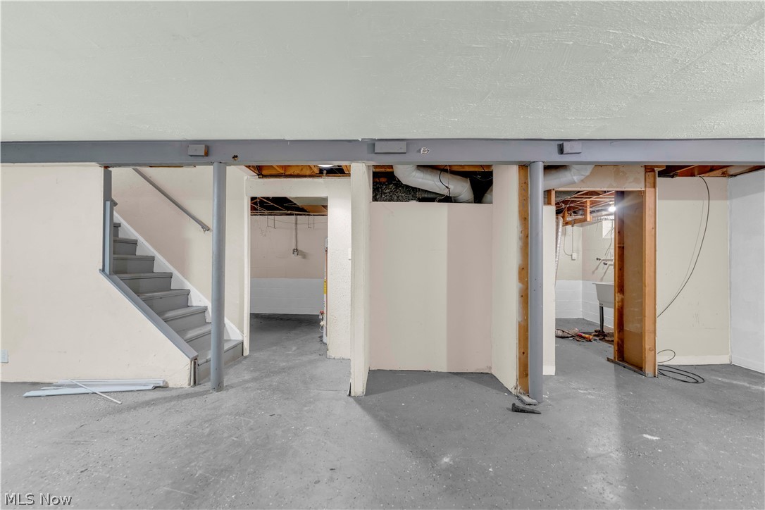 15901 Edgewood Avenue Property Photo 28