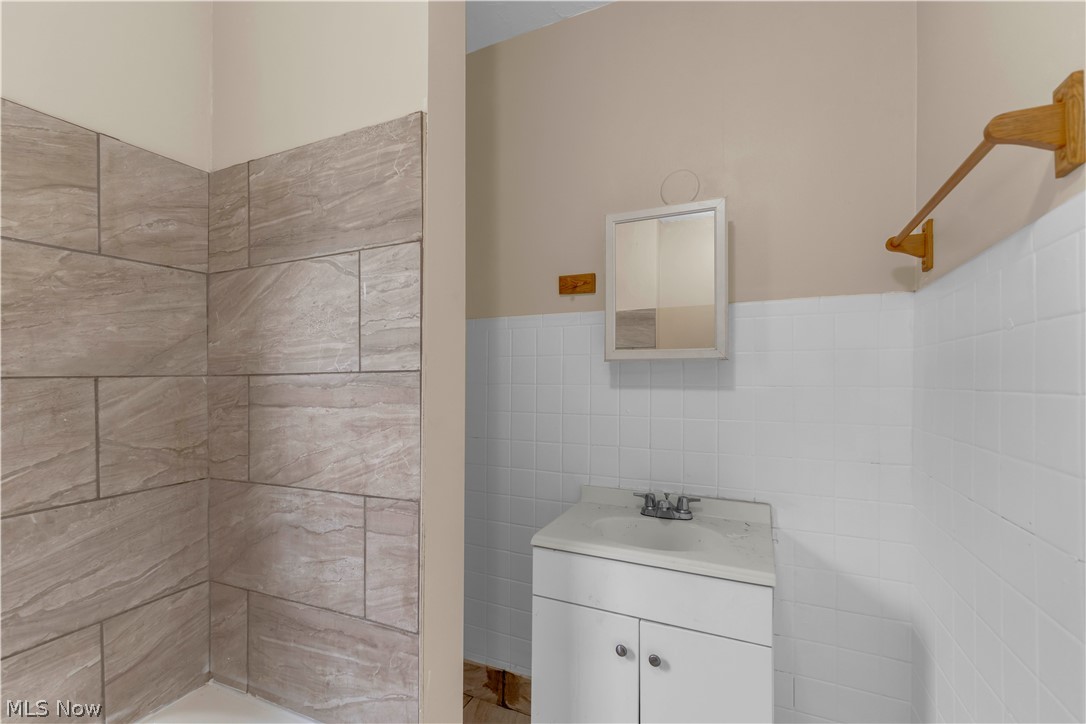 3617 E 57th Street 1/dn Property Photo 22