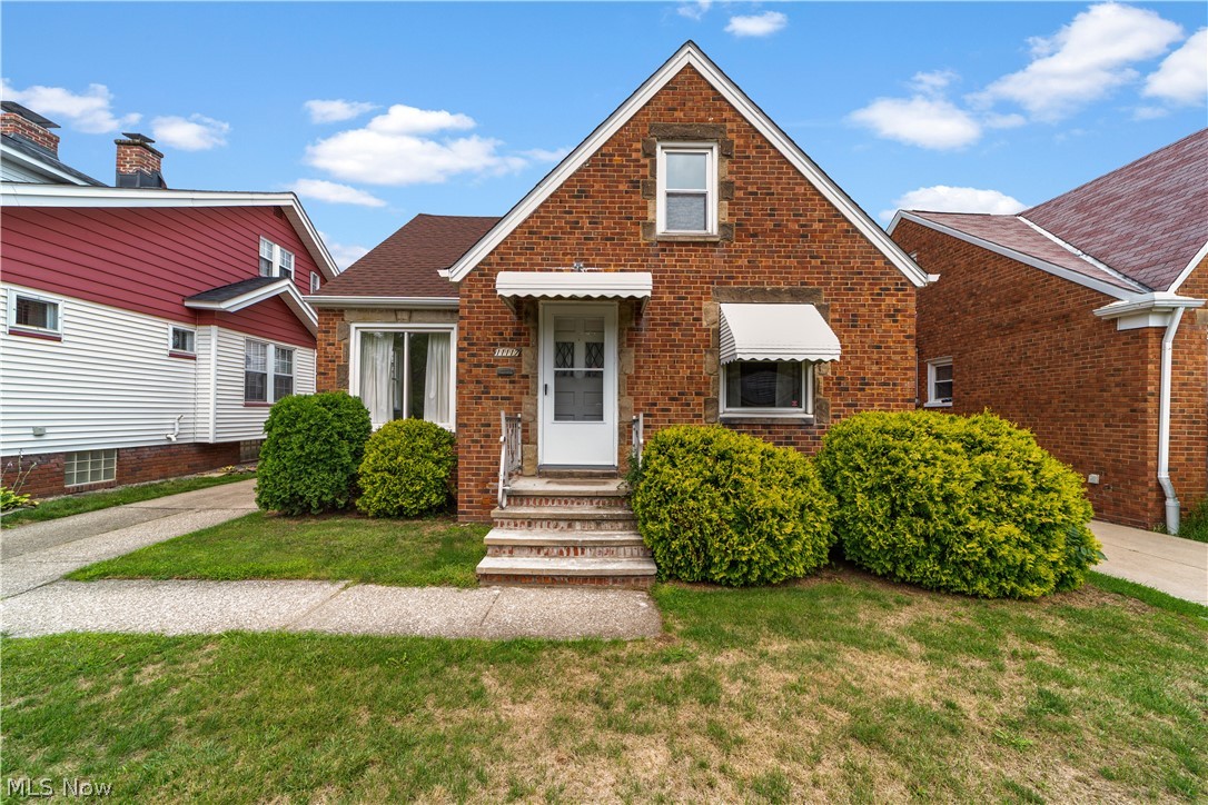11117 Vernon Avenue Property Photo 1