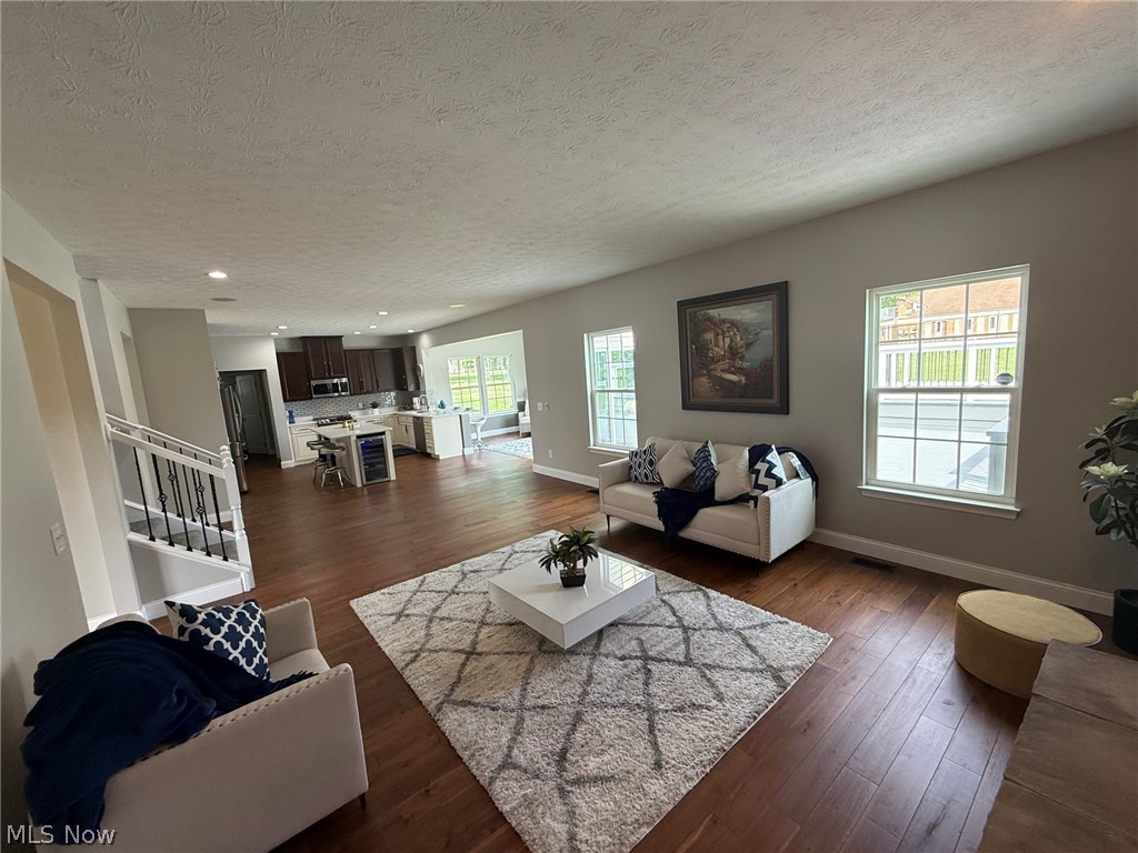 6572 Birchbark Avenue Ne Property Photo 7