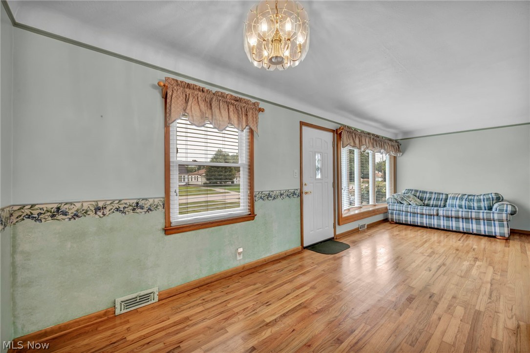 710 Bayridge Boulevard Property Photo 7
