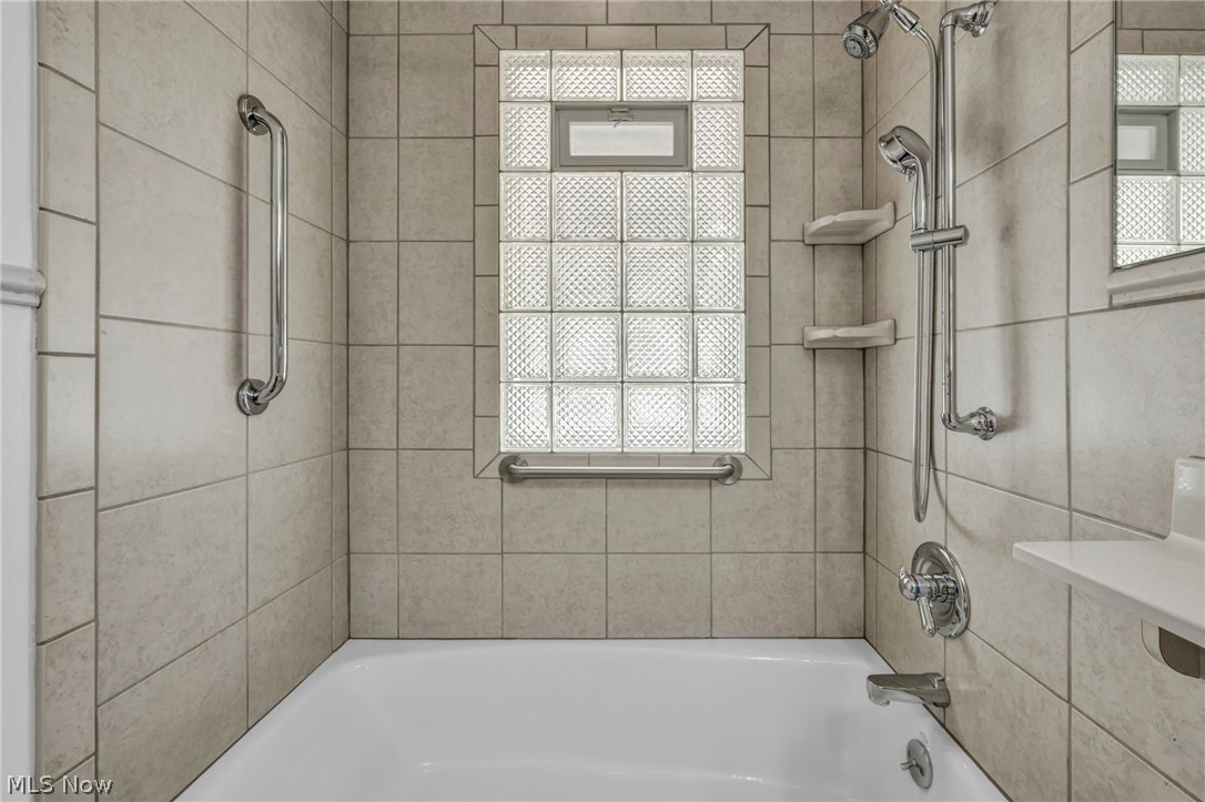 710 Bayridge Boulevard Property Photo 20