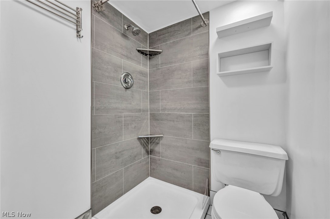 710 Bayridge Boulevard Property Photo 24