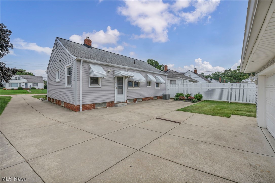 710 Bayridge Boulevard Property Photo 33