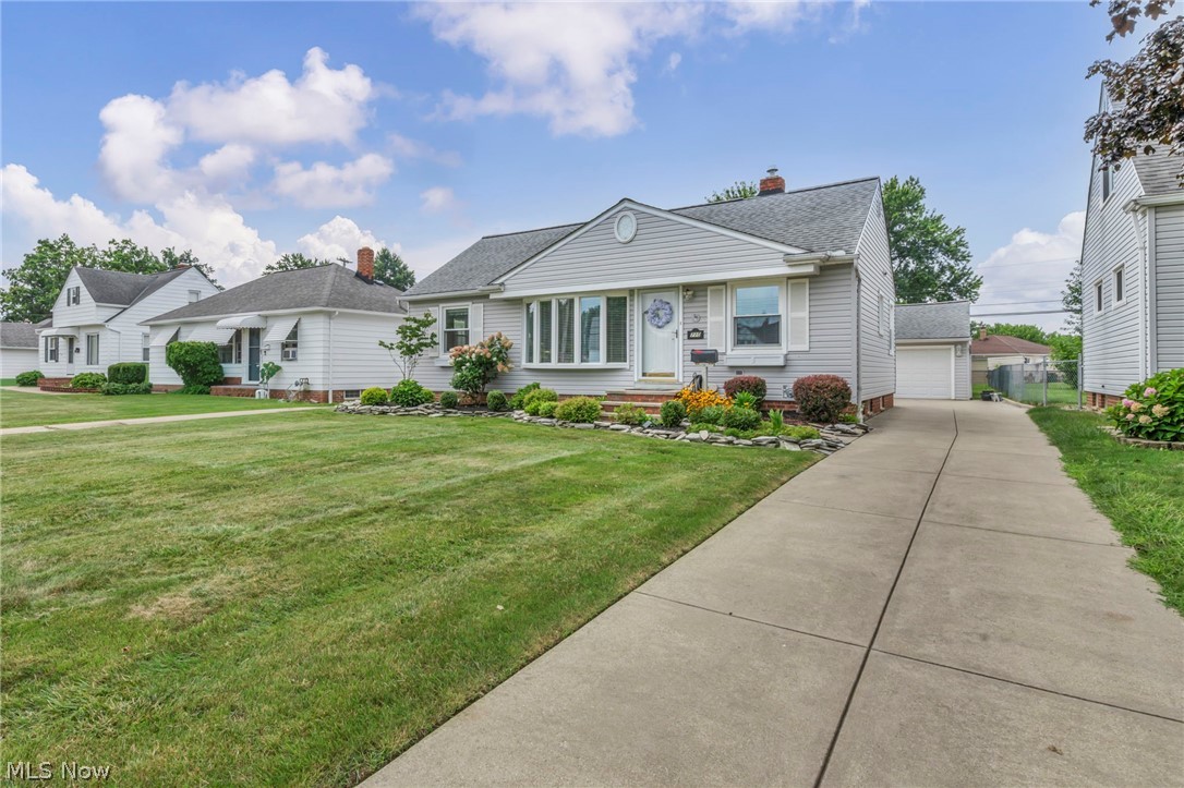 710 Bayridge Boulevard Property Photo 40