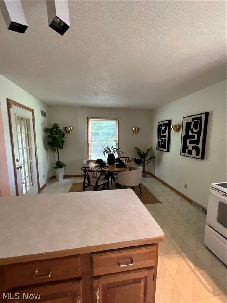 361 Hilltop Boulevard Property Photo 13