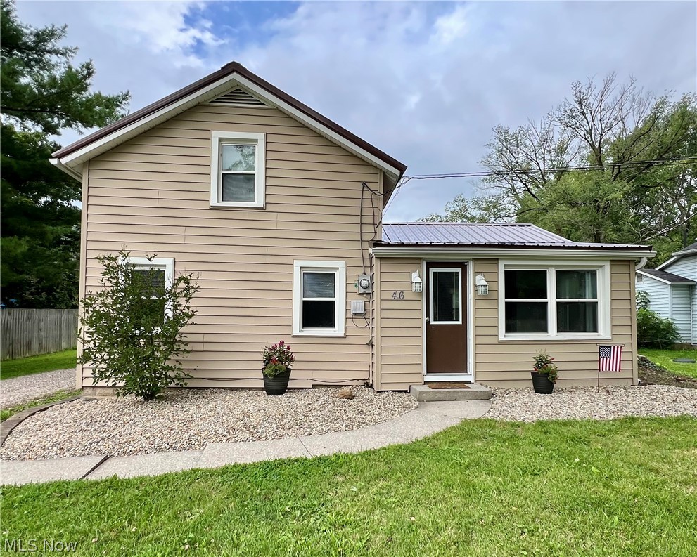 46 S River Street Property Photo 1
