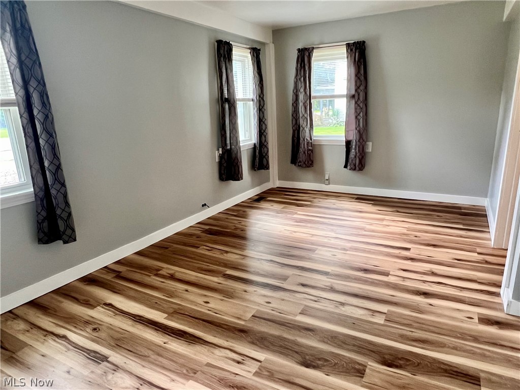 46 S River Street Property Photo 8