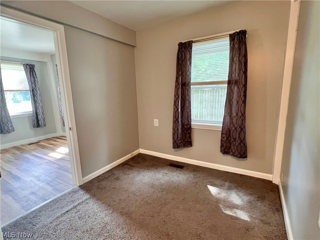 46 S River Street Property Photo 10