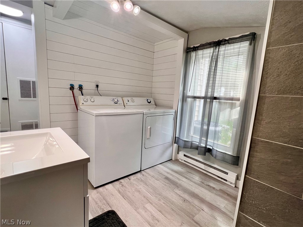 46 S River Street Property Photo 14