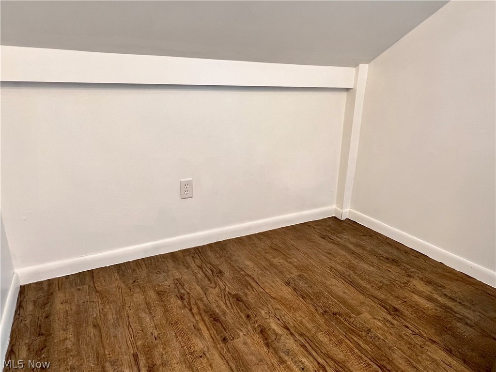 46 S River Street Property Photo 19