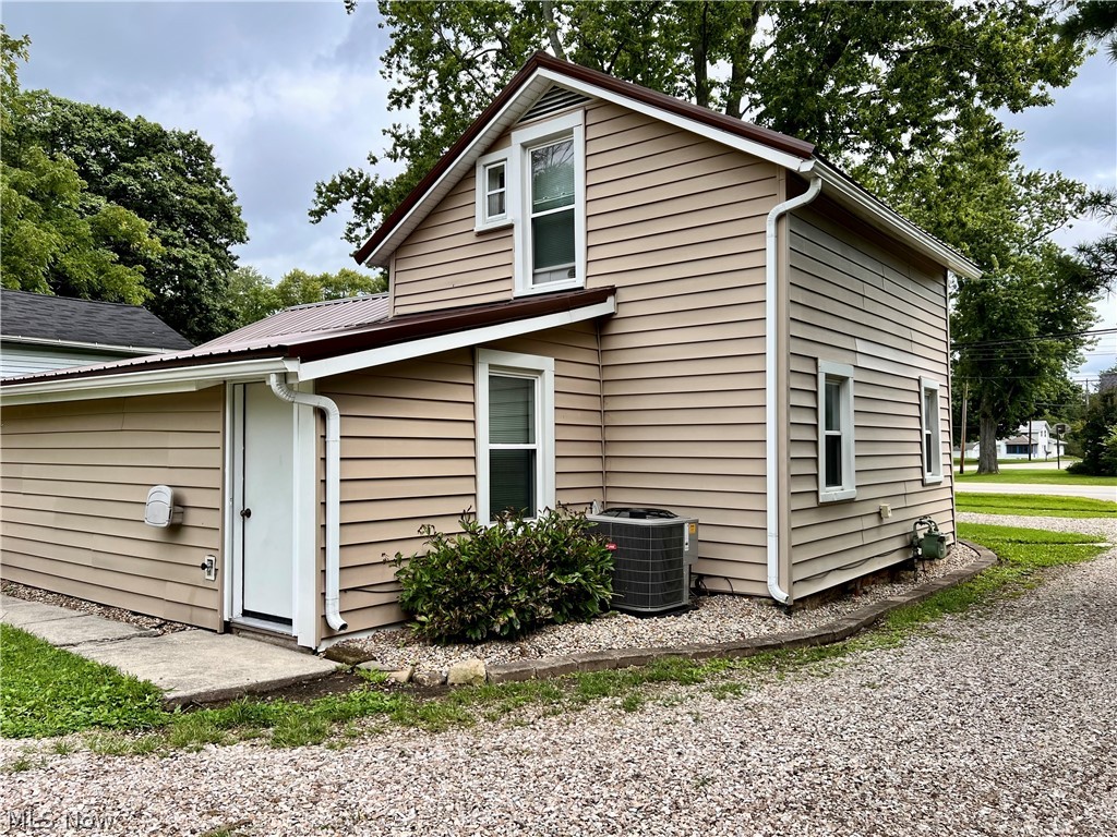 46 S River Street Property Photo 33