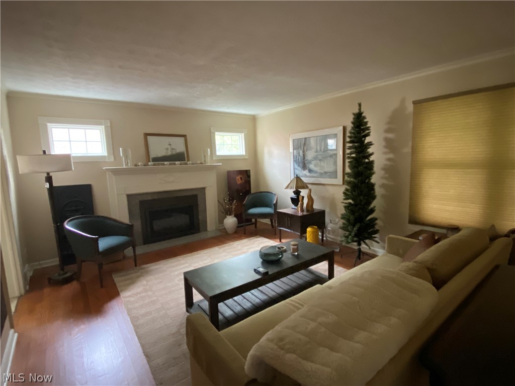 123 Alburn Drive Property Photo 2
