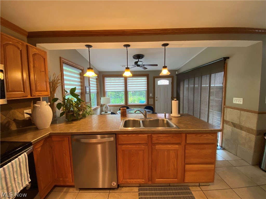 123 Alburn Drive Property Photo 4