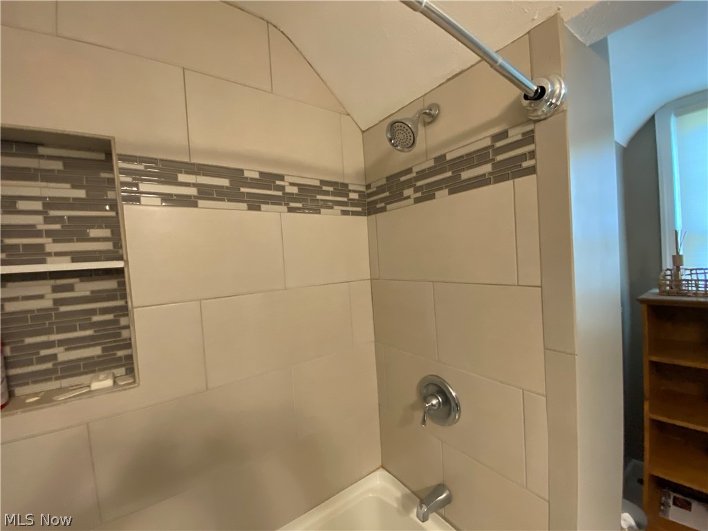 123 Alburn Drive Property Photo 16