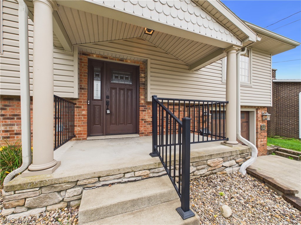 3206 Charles Drive Property Photo 2