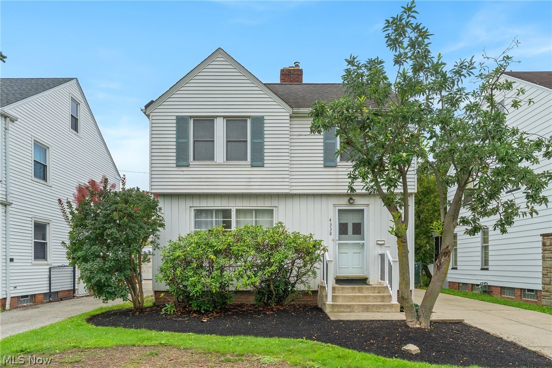 4338 Silsby Road Property Photo 1