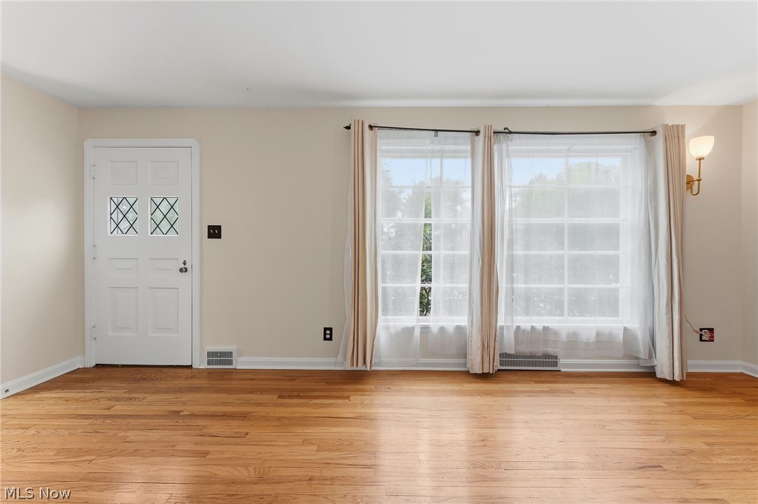 4338 Silsby Road Property Photo 2