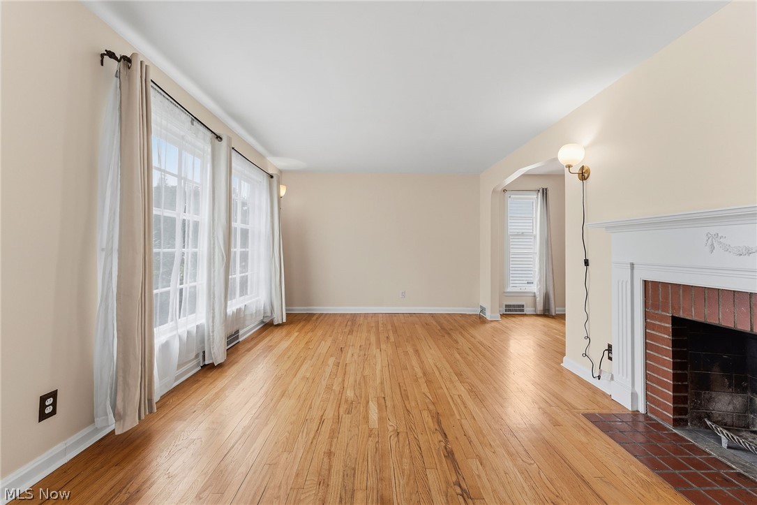 4338 Silsby Road Property Photo 3