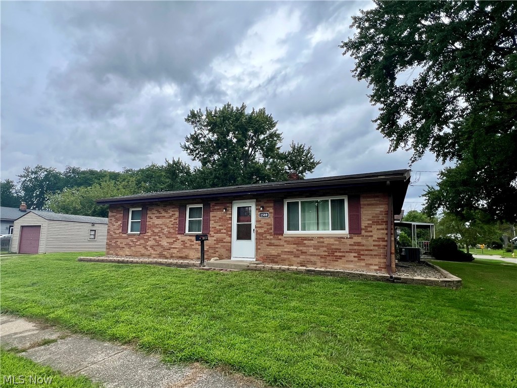 1589 Bronson Road Property Photo 1