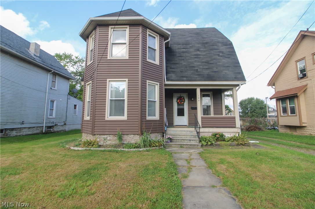 146 Charles Avenue SE