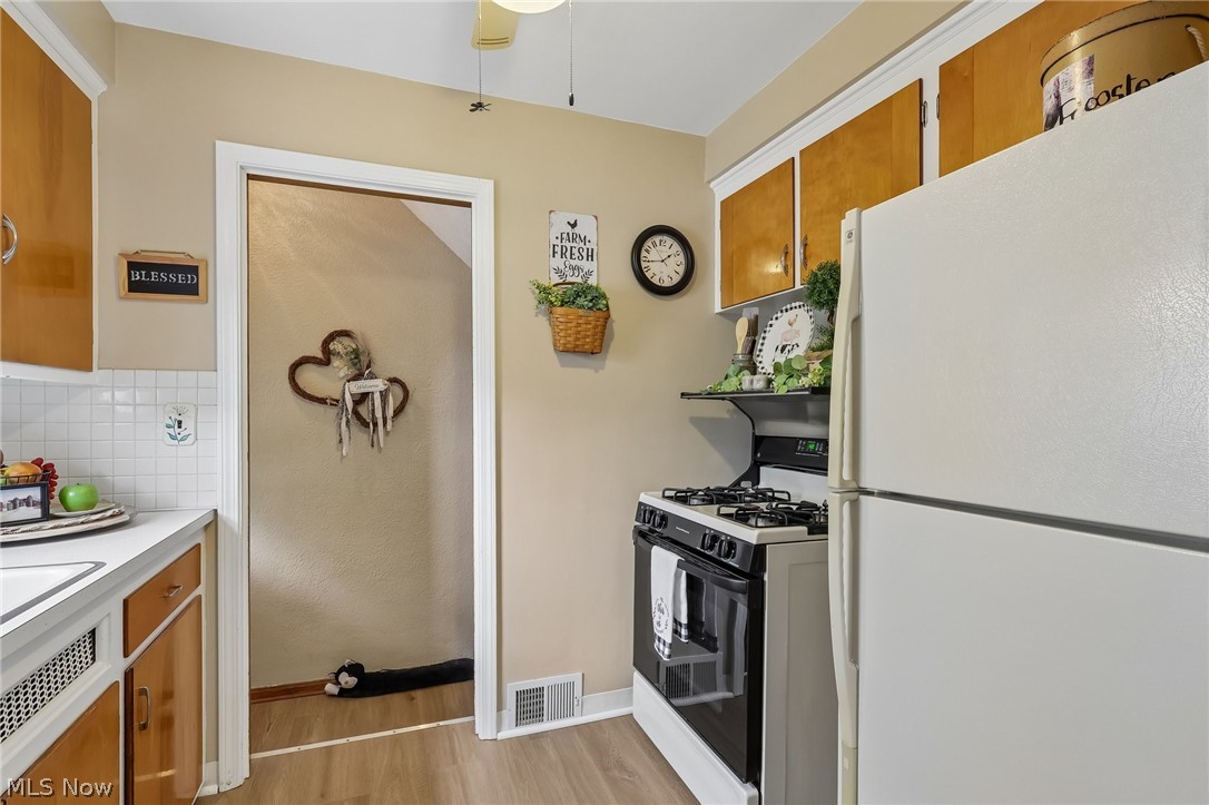 439 E 330th Street Property Photo 15
