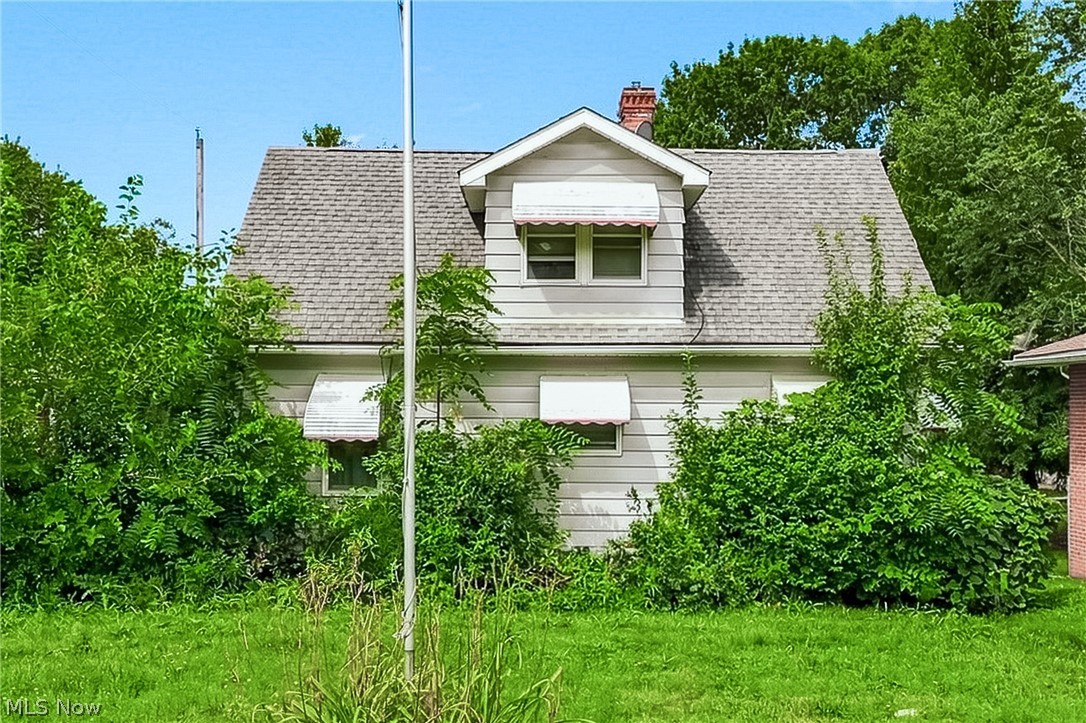 1815 Daniels Avenue Property Photo 2