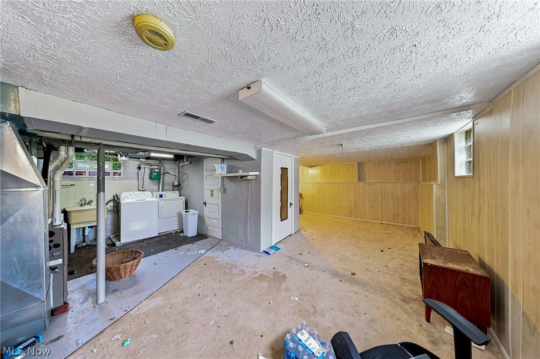 1815 Daniels Avenue Property Photo 23