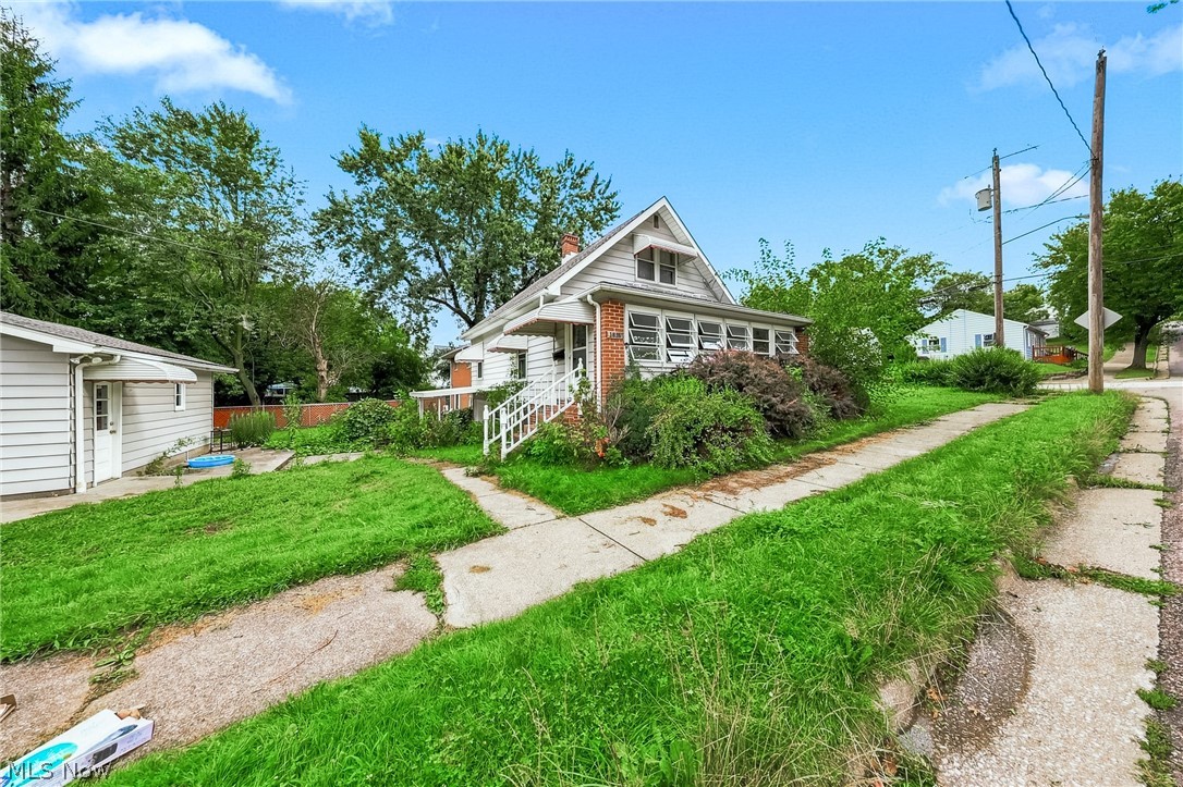 1815 Daniels Avenue Property Photo 32
