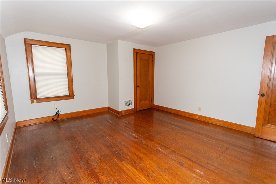 655 E Liberty Street Property Photo 10