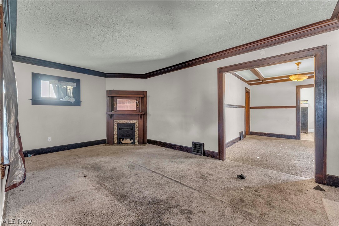 845 Dayton Street Property Photo 3