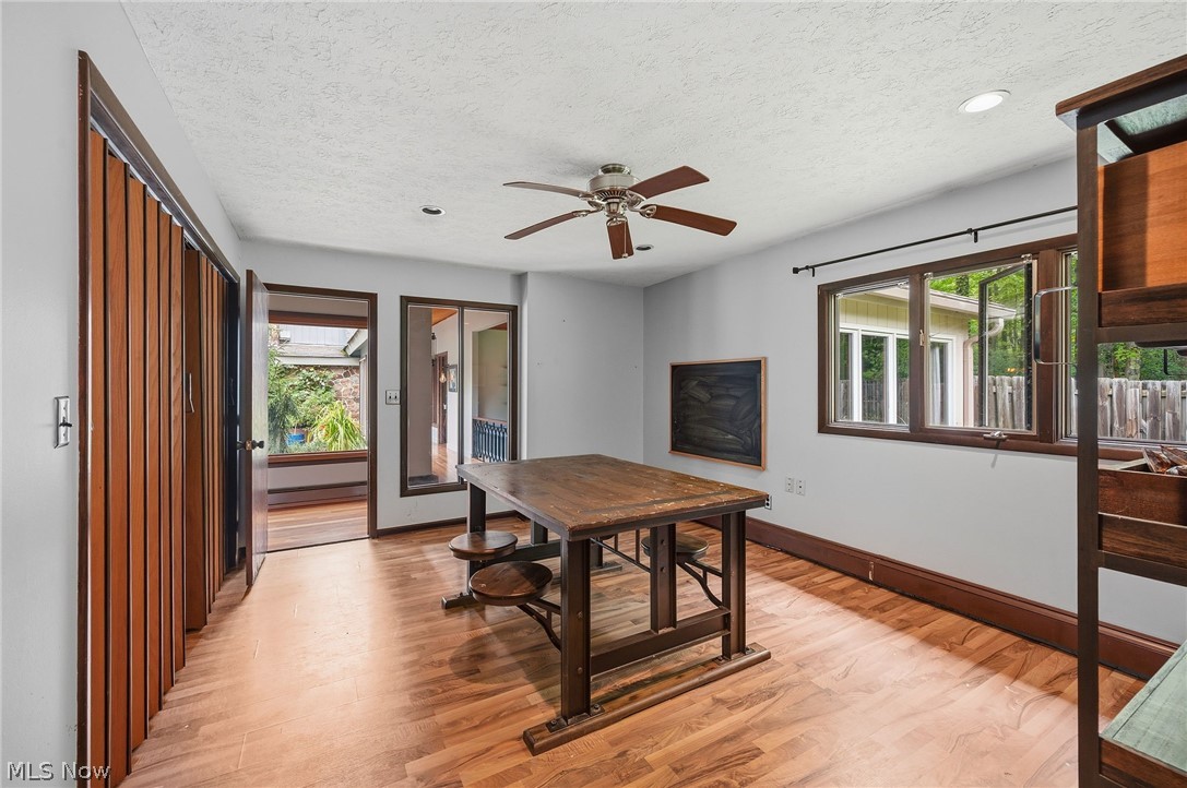 8995 Knotty Pine Lane Property Photo 34