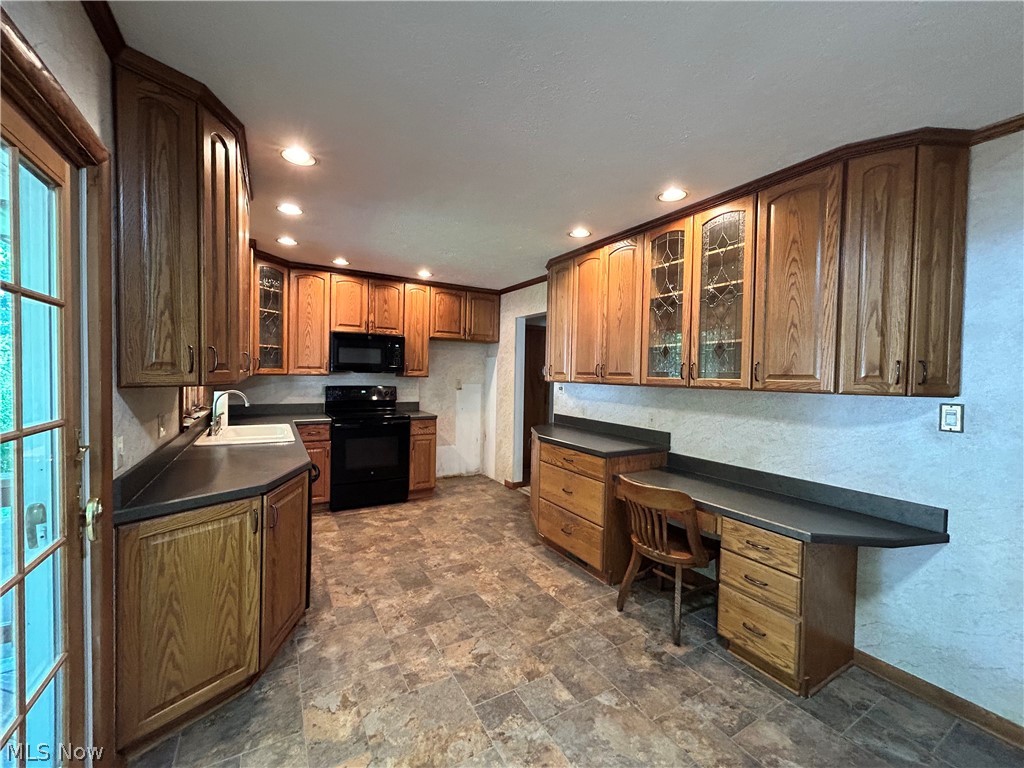 443 Lansing Road Property Photo 10