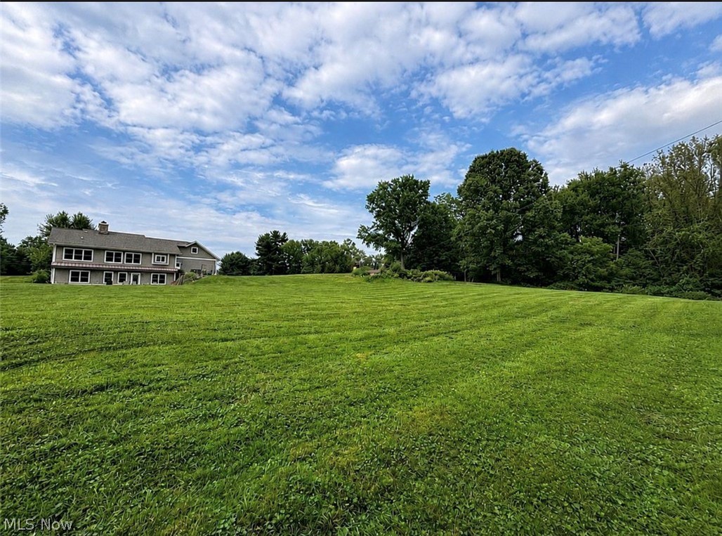 2976 Greenleaf Road Property Photo 3