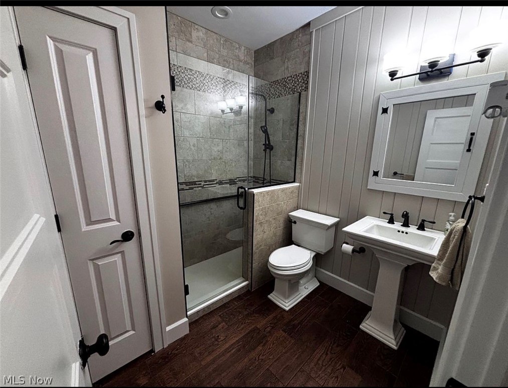 2976 Greenleaf Road Property Photo 15